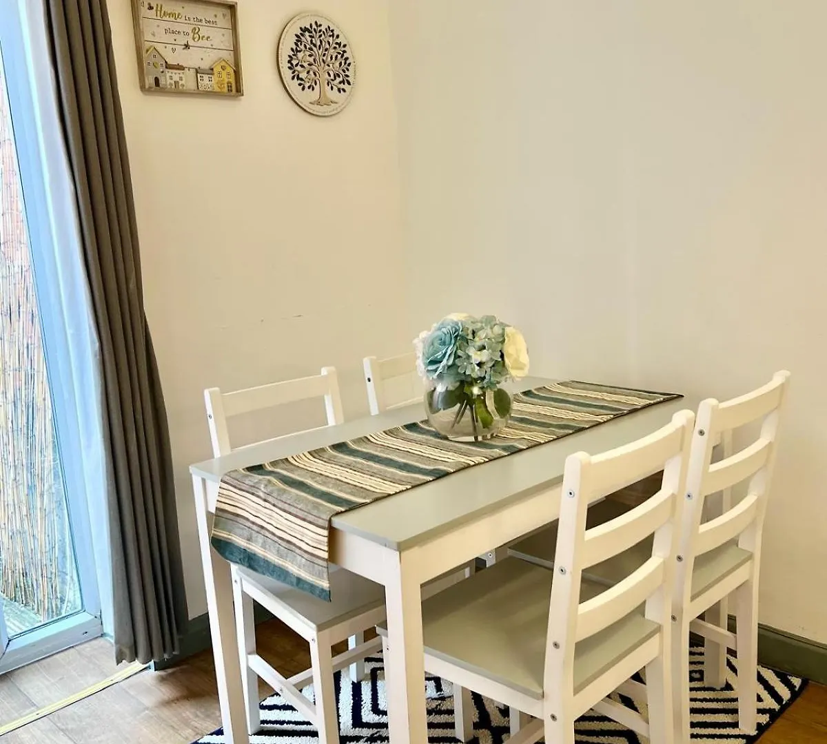 Specious Studio Flat In A Good Location London 0*,